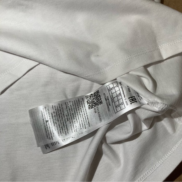 Guess t-shirt - Picture 4 of 9